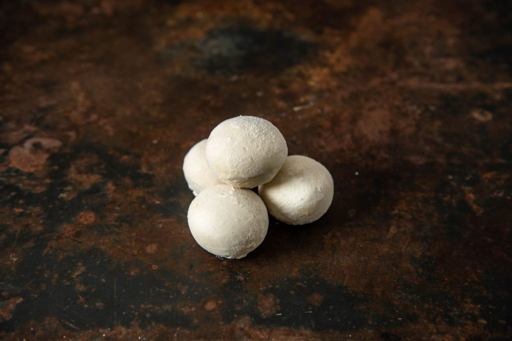 frozen white flat bread dough balls 80gm