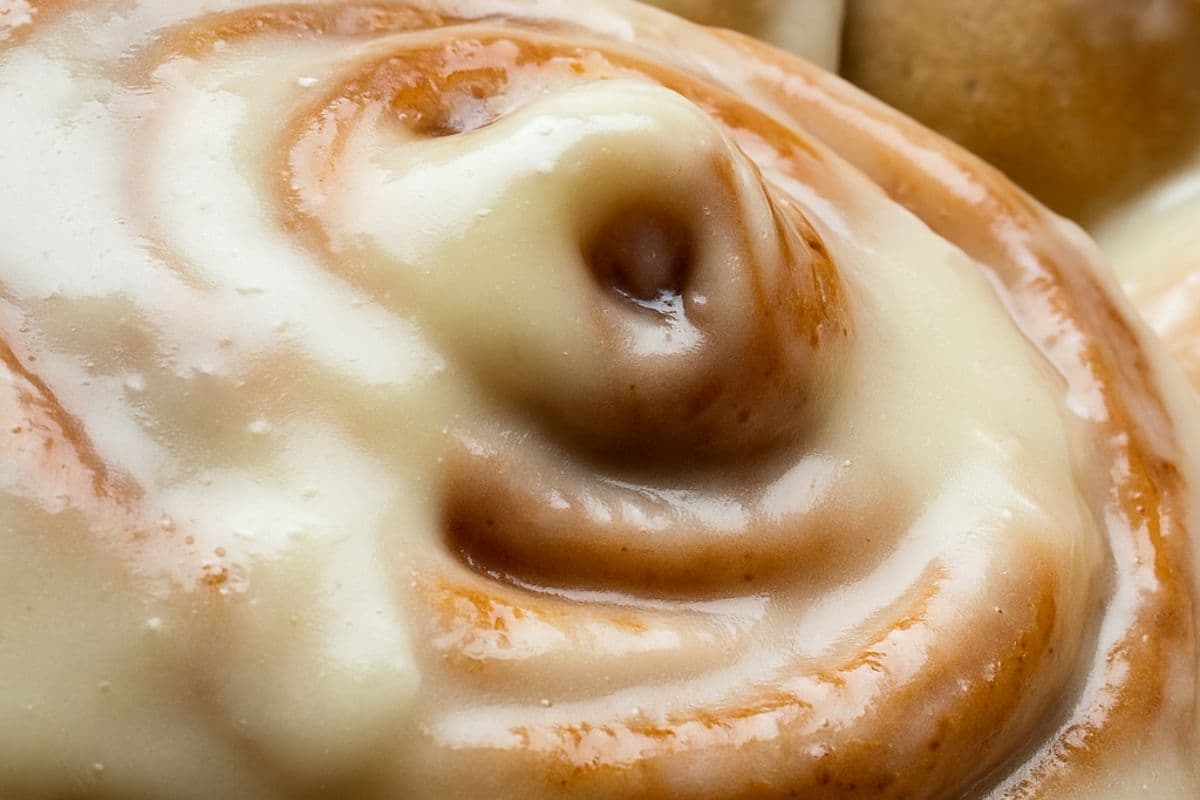 cinnamon scroll cake