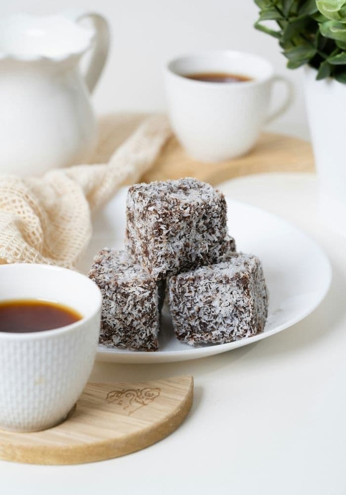 Retro lamingtons