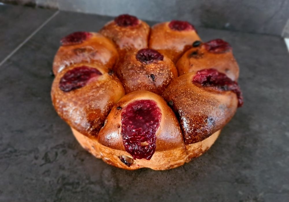 Menu variety with fruit filled bun dough baking trend